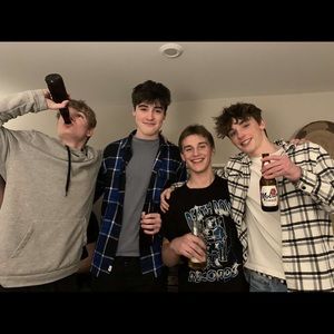 Meet your Posher, Aaron